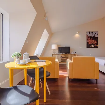 Apartman Youropo - Market